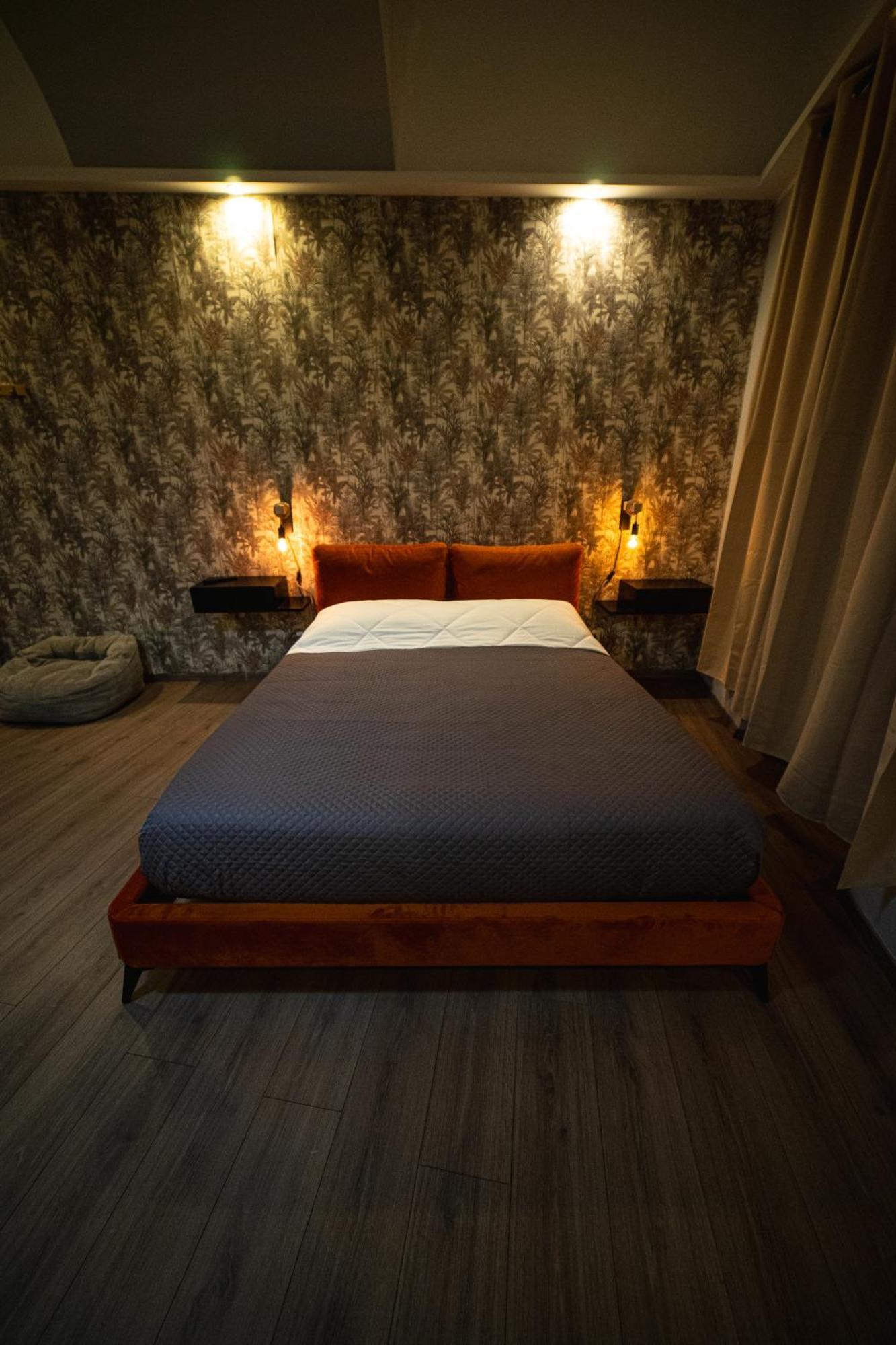 Regis 2 Appartamenti Resort Centro Storico Chivasso Eksteriør billede