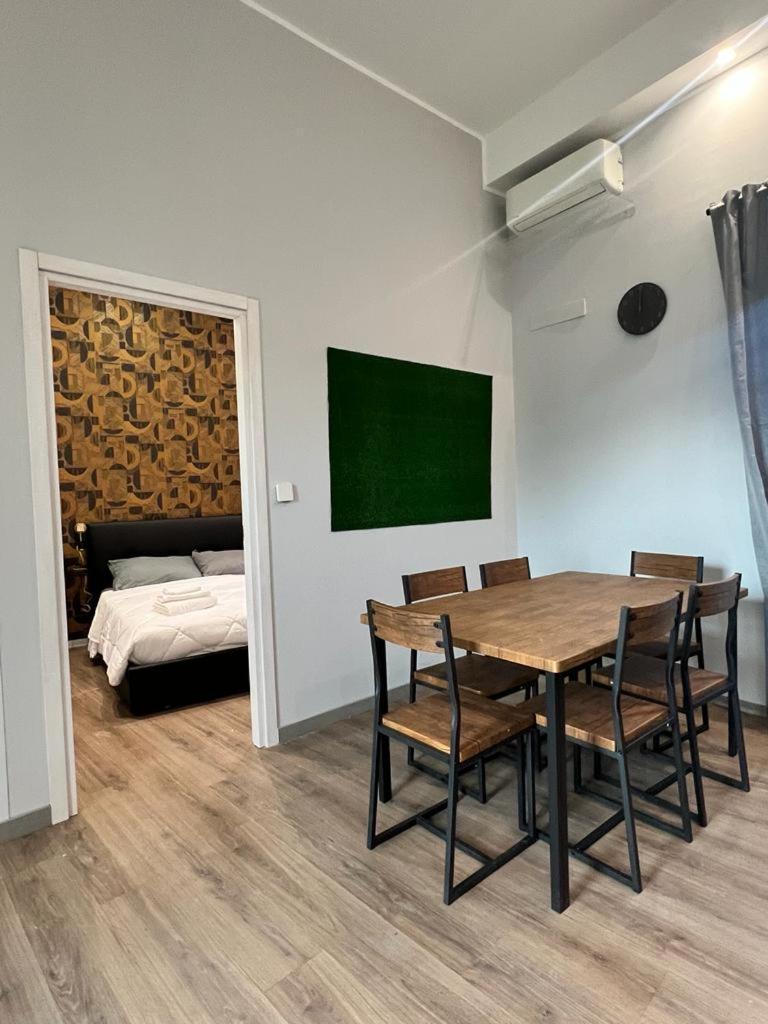 Regis 2 Appartamenti Resort Centro Storico Chivasso Eksteriør billede